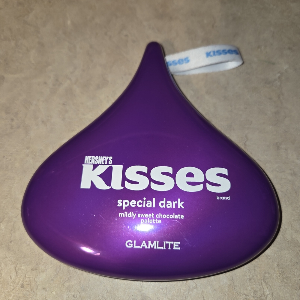 Glamlite Hershey's Kisses Special Dark Eyeshadow Palette